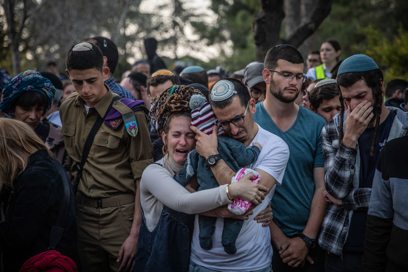 הלווית האחים יניב הי"ד: גלריה דומעת מהלווית הנרצחים