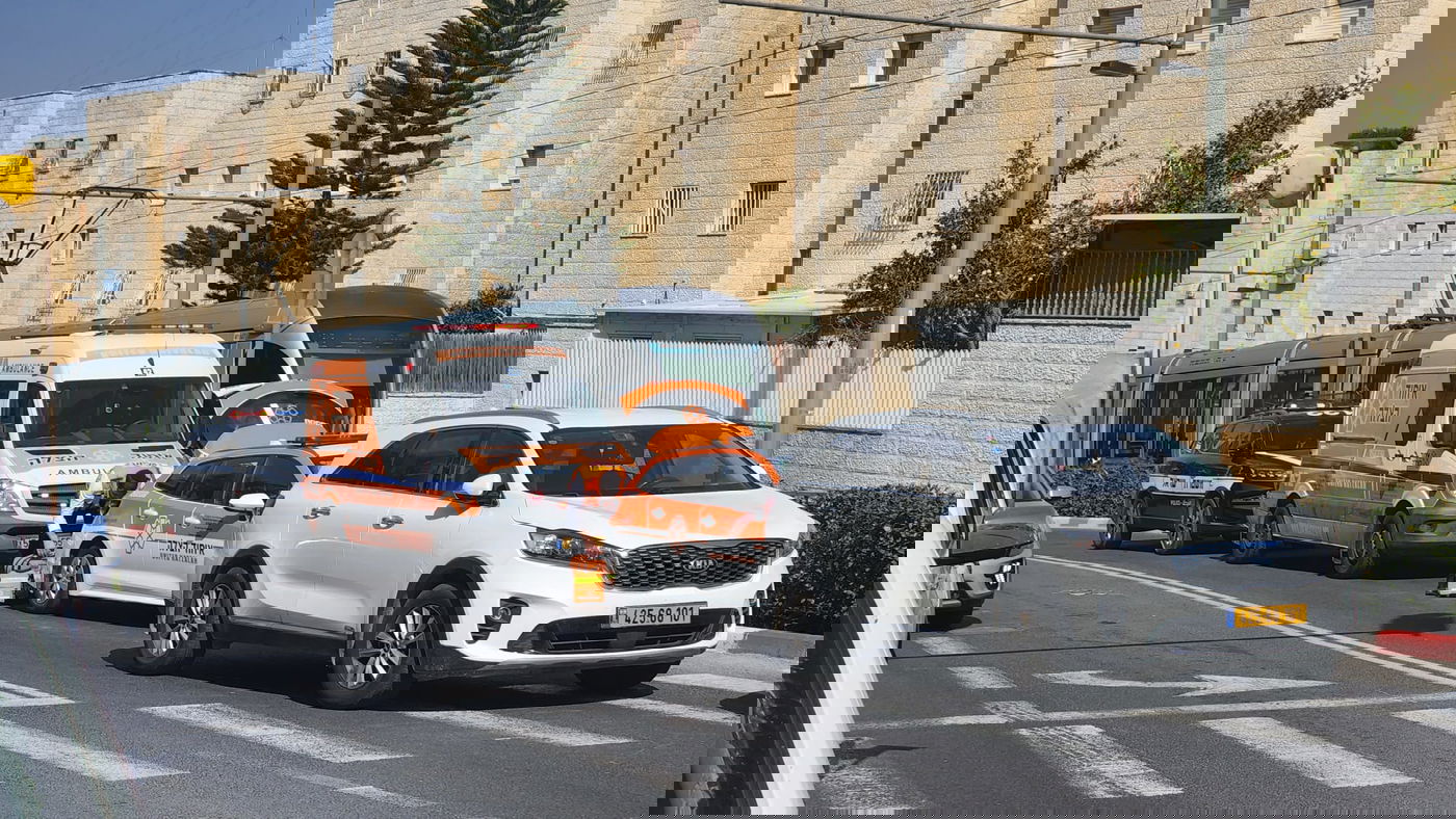 בלון גז התפוצץ בדירת מגורים בירושלים: אדם אחד נהרג ומספר פועלים נפצעו