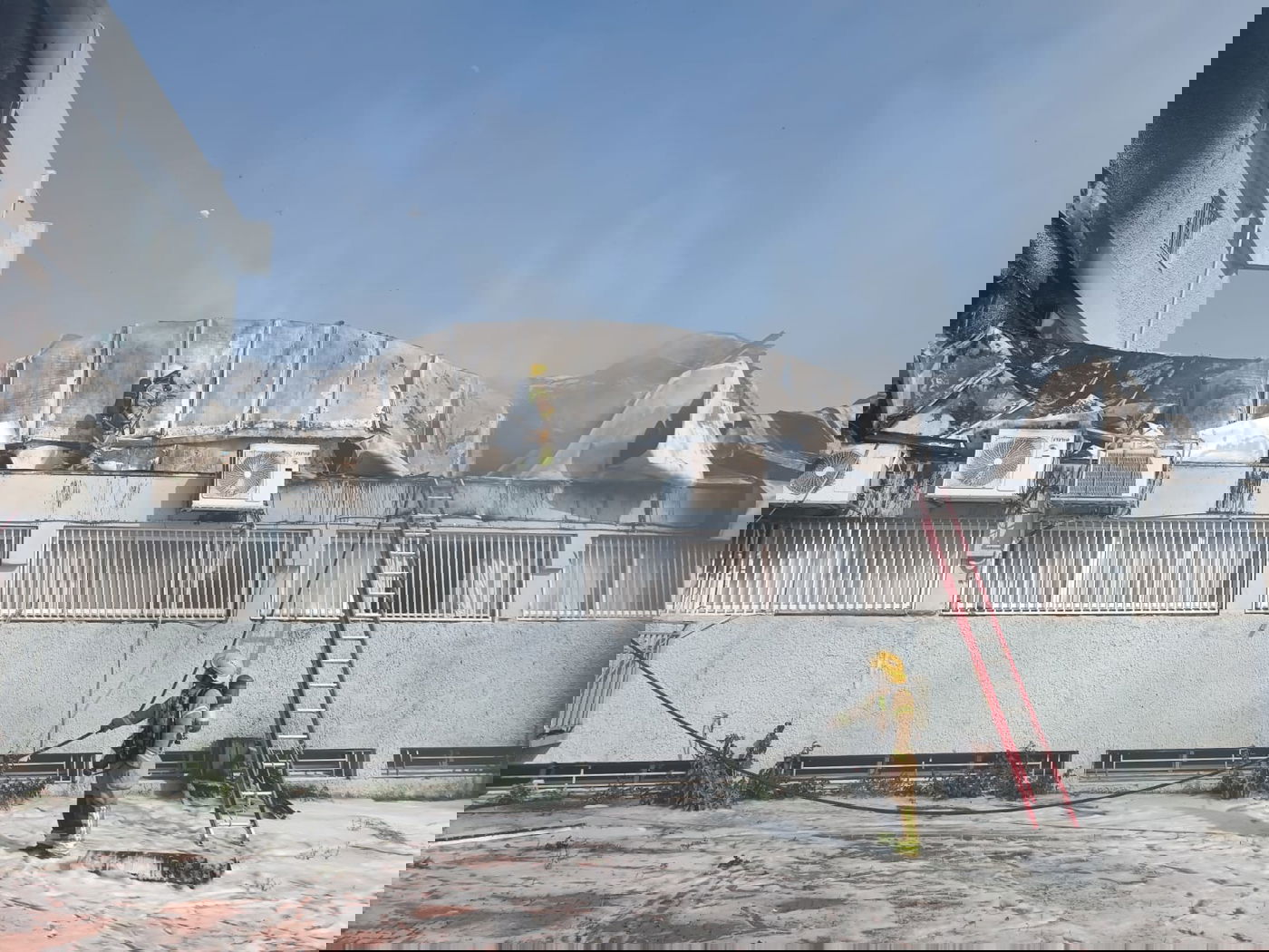 שריפה פרצה בבניין בית הספר 'שובו' בלוד