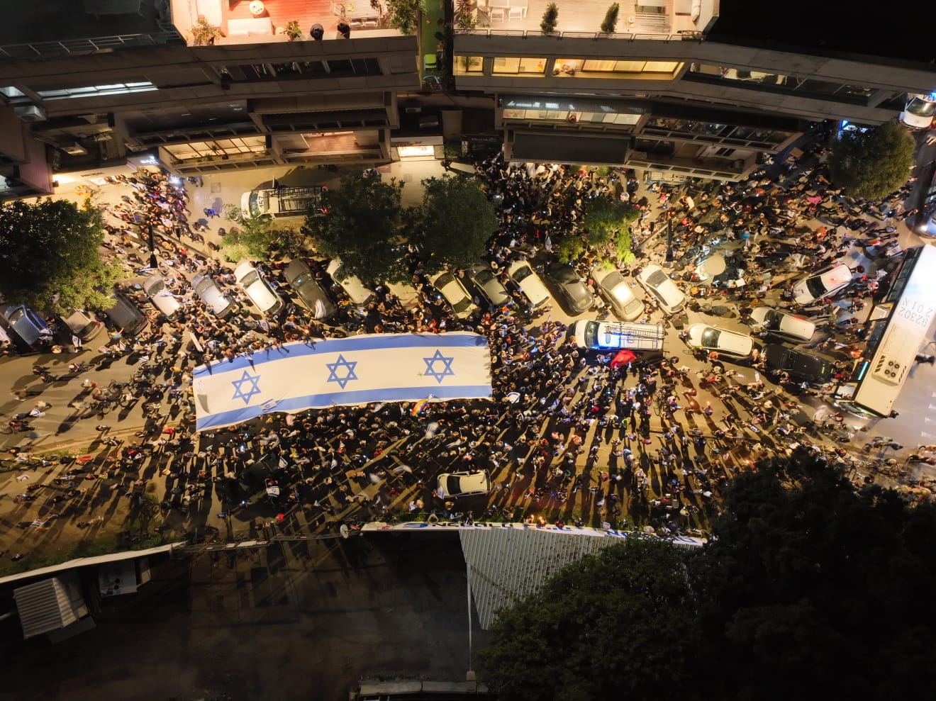 יבצעו בה לינץ'?