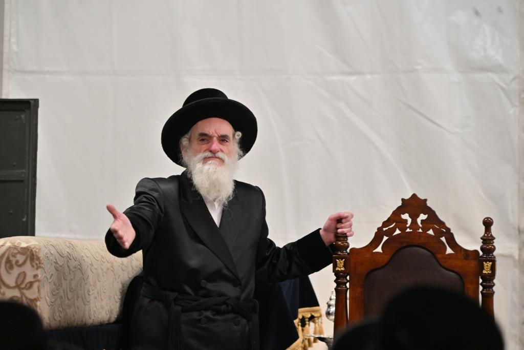 מסע הקודש "בוני הבית" של ויז'ניץ לפולין | תיעוד ענק