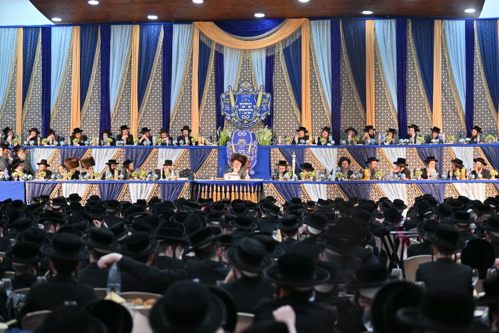 מעמד 'כתר תורה' לבחורי ישיבות 'תולדות אהרון' | צפו