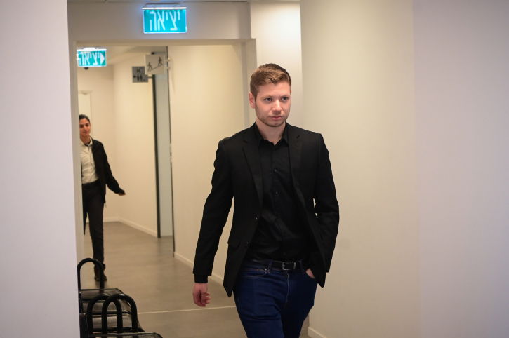 יאיר נתניהו מגיב: "לא ידעתי אם אמא שלי חיה או מתה"