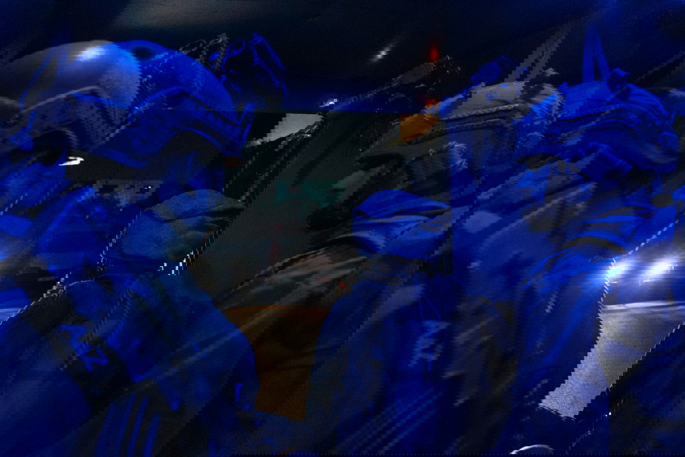 שבעה מבוקשים נעצרו; כוח צה"ל הגיב בירי על רכב שירה ונמלט