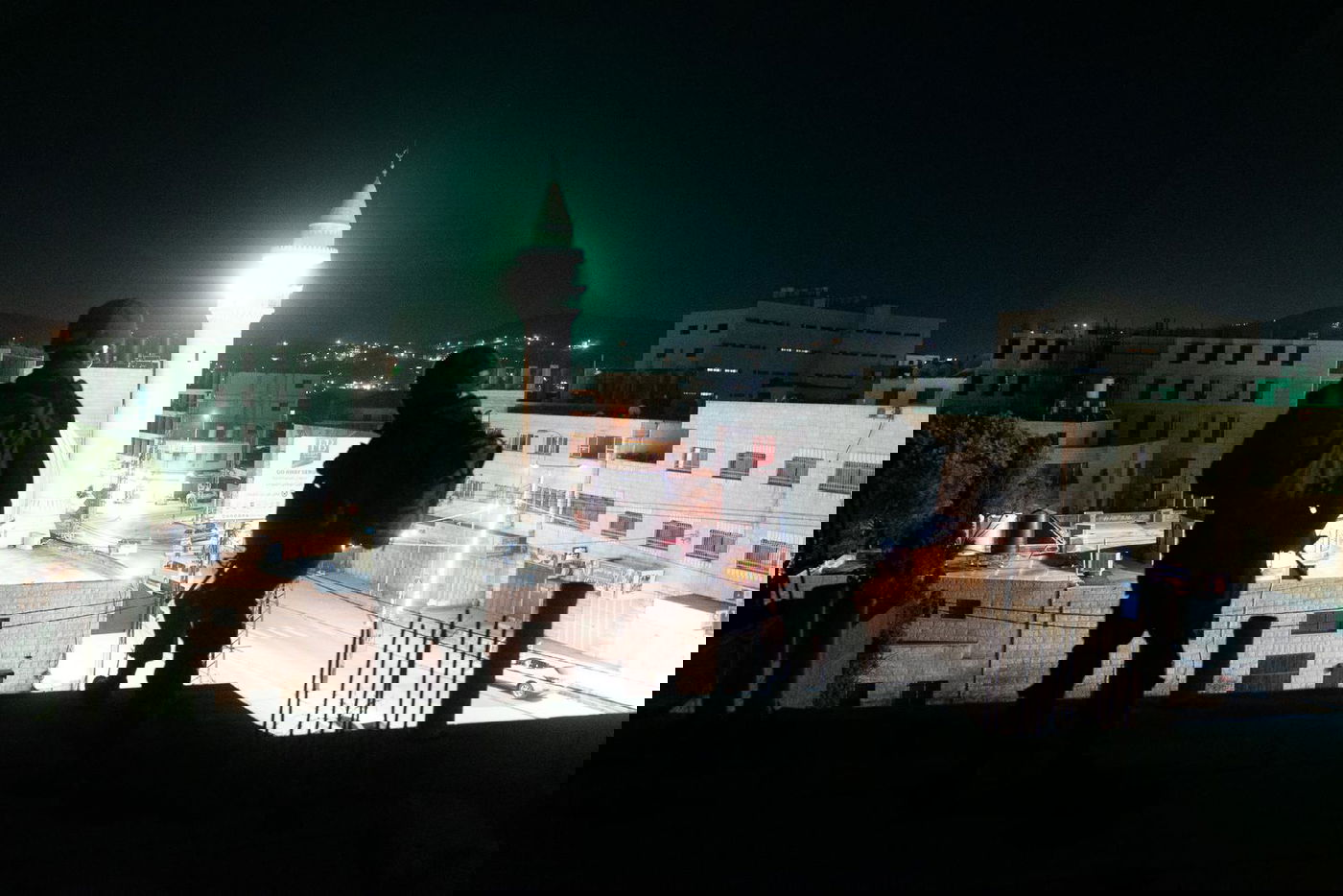 שבעה מבוקשים נעצרו; כוח צה"ל הגיב בירי על רכב שירה ונמלט