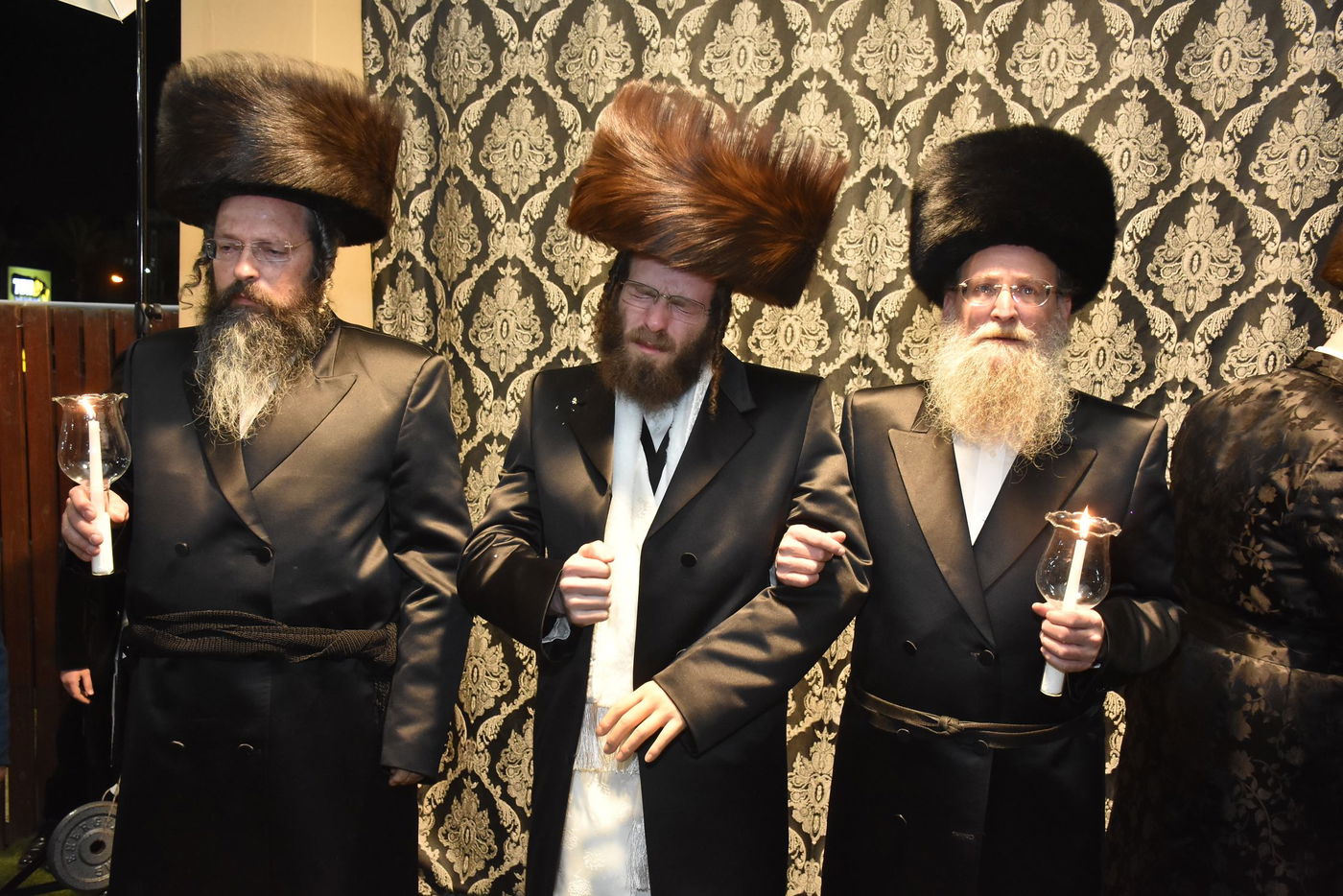 שמחת החתונה בחצר הקודש אשלג | צפו