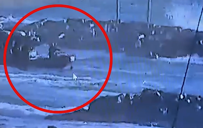 נער בן 17 נקלע למצוקה בלב ים, כך חילצו אותו השוטרים