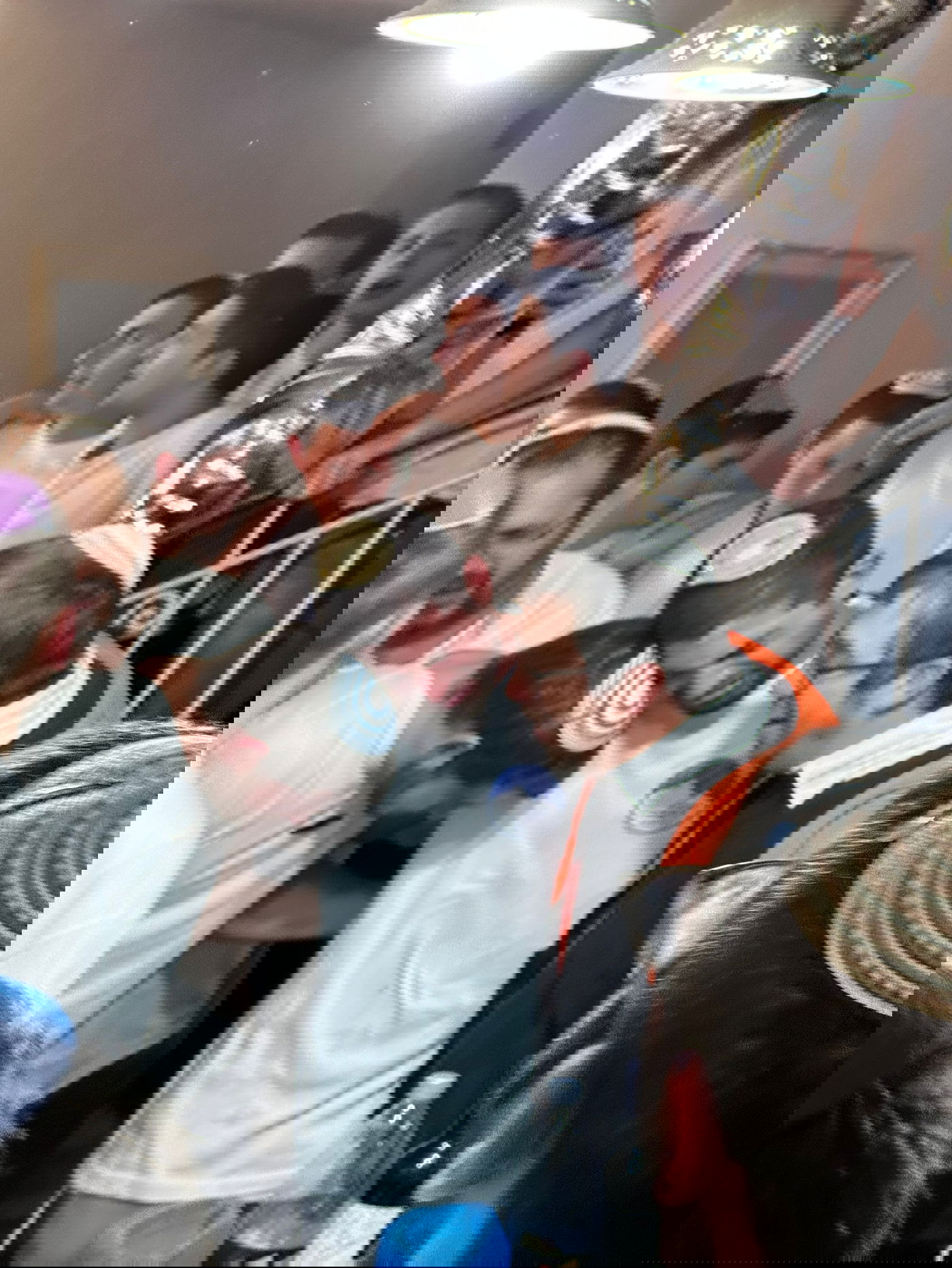 עם שירי אמונה: כך חגגו חבריו של הלל יניב הי"ד עם משפחתו את חג הפורים