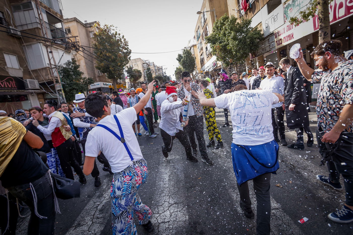 תיעוד מסכם: כך חגגו את פורים ברחובות בני ברק