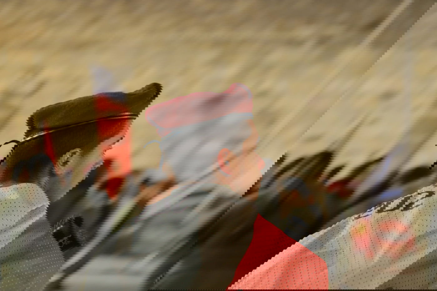 בוקר שושן פורים: אלפים והקצין שנפצע - בכותל המערבי • תיעוד