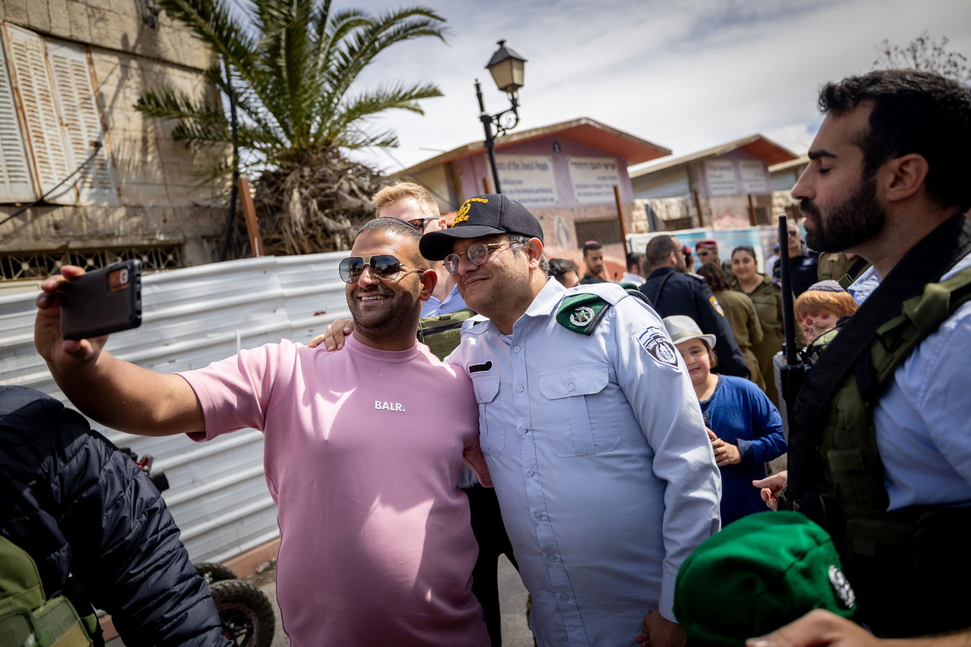 תחת אבטחה כבדה: כך חגגו פורים בחברון • גלריה