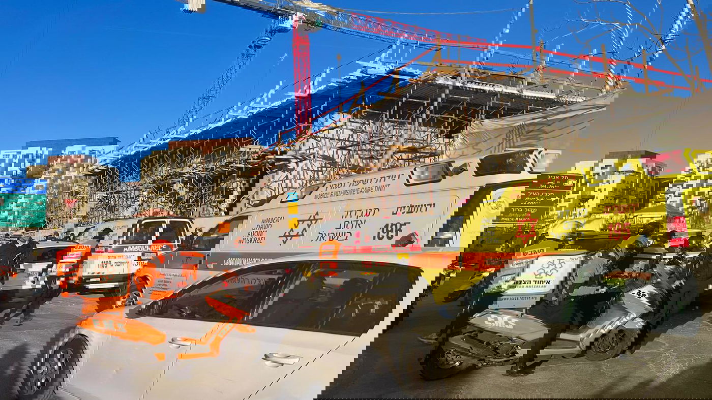 ירושלים: שלושה אחים חרדים הולכי רגל נפגעו מרכב