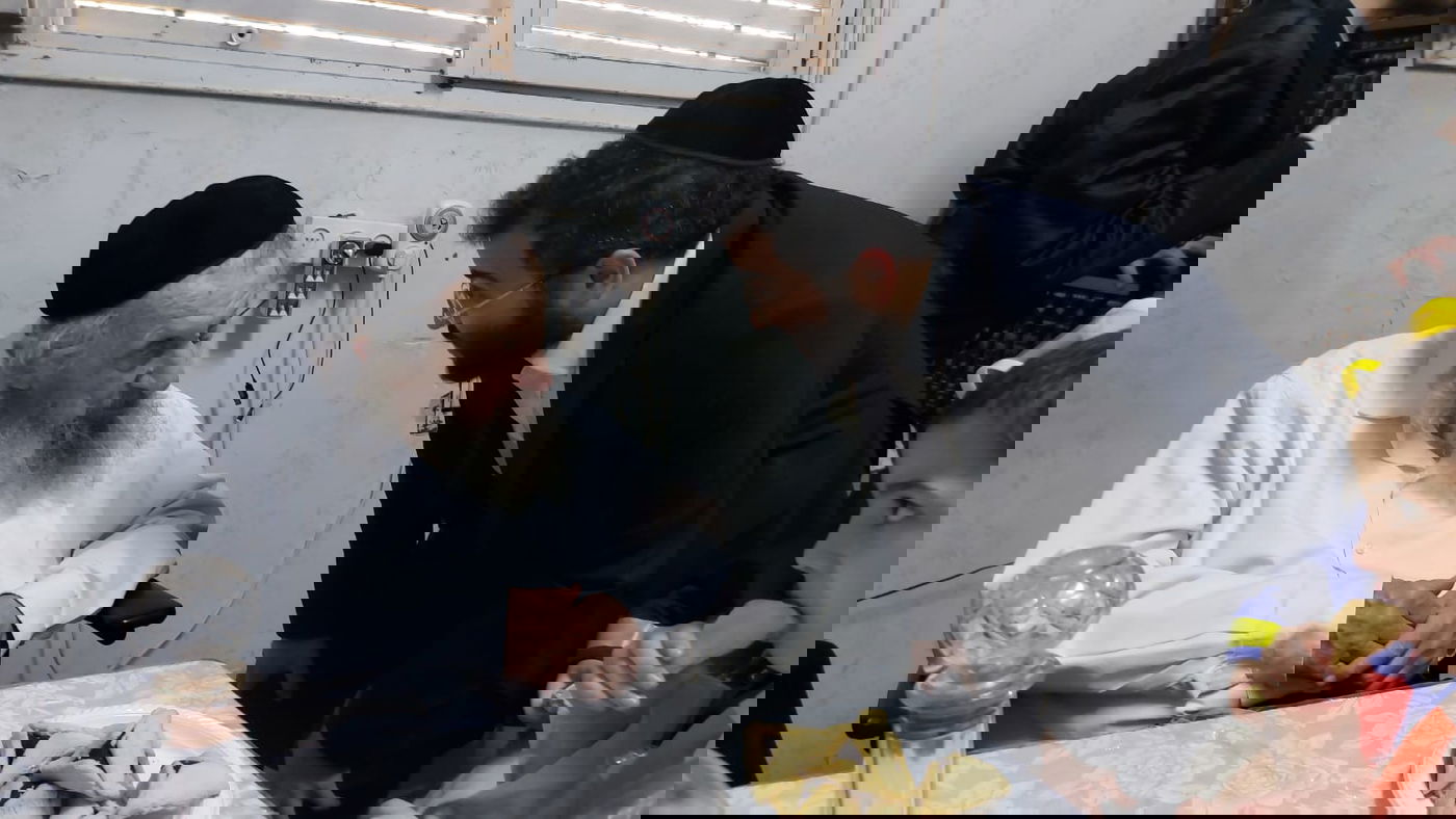 ימי הפורים במעונו של הגאון רבי דב לנדו | צפו