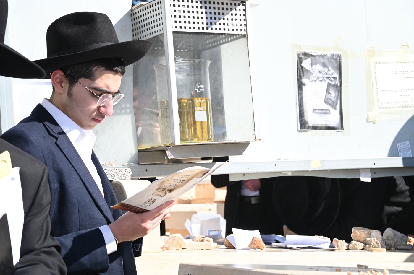 שנה ללא שר התורה זצ"ל: אלפים עלו לציונו | תיעוד