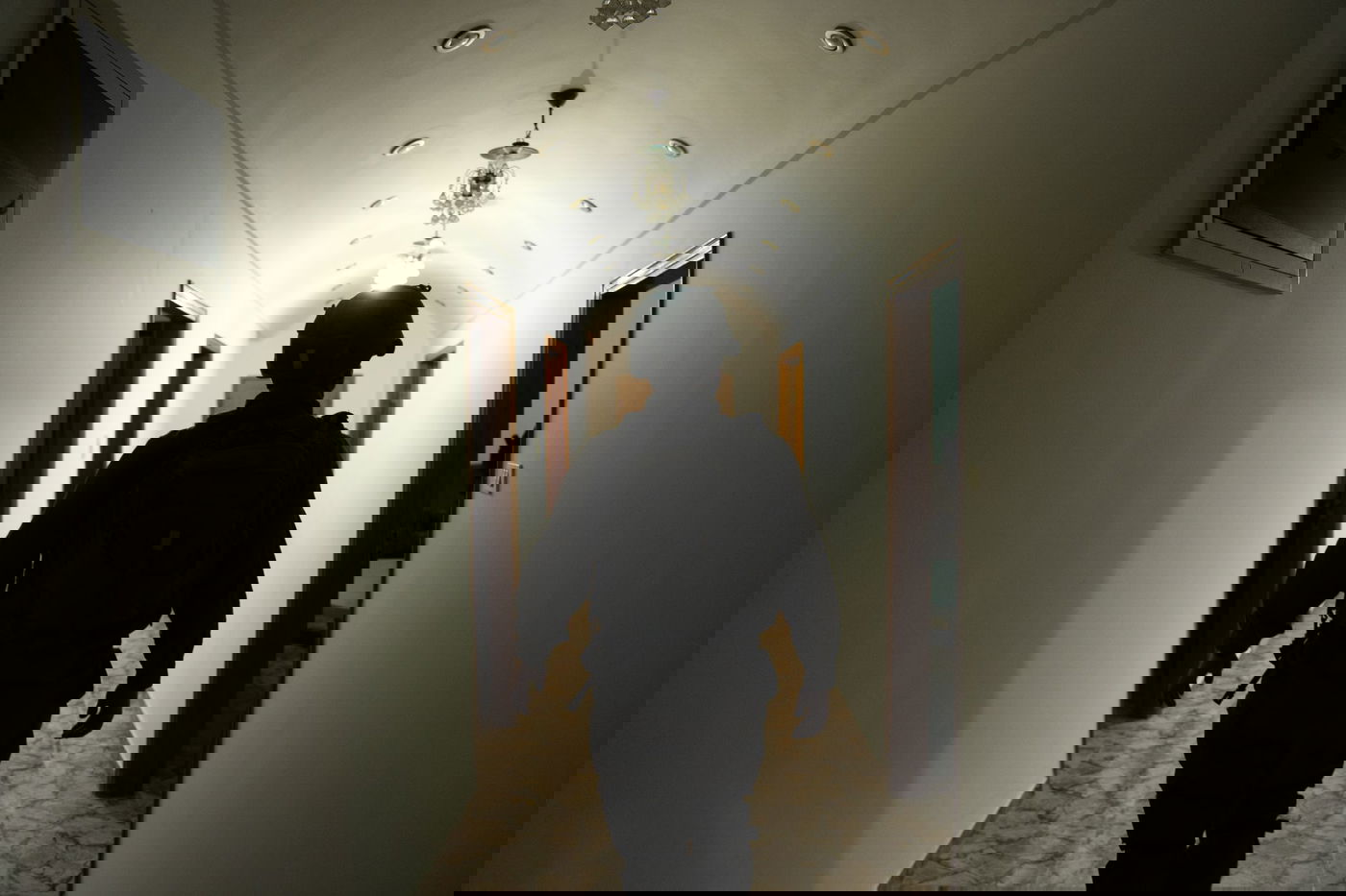 לילה סוער: ירי מרכב חולף והשלכת מטענים ובקת"בים