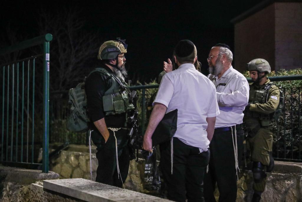 חזרה לשגרה אחרי לילה של חרדה בביתר עילית; התושבים חוששים מגל טרור