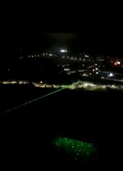 קרני לייזר לבתים: פעילי חיזבאללה מטרידים את תושבי הצפון