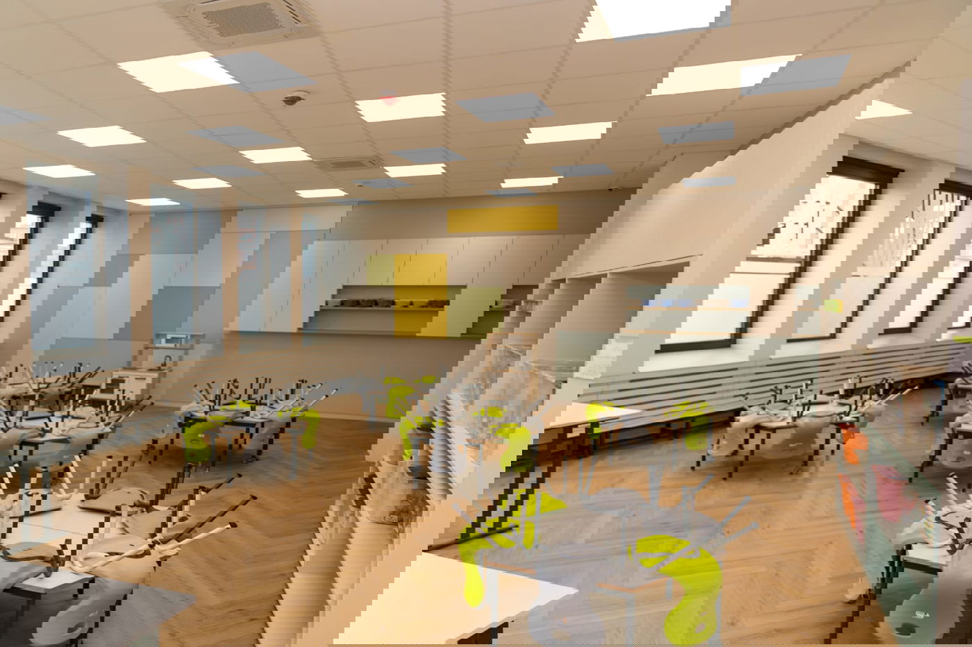 תחת אבטחה משטרתית כבדה: מאות תשב"ר חנכו את החיידר המפואר