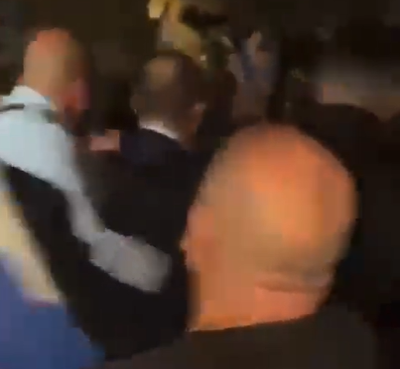 "מפגין השליך אותי בכוח לרצפה וצעק עלי שאני בוגדת"