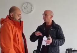 השוטרים הבוקר במשרדי חברת מרסל