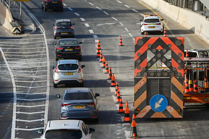 שובו של הבולען: שני נתיבים באיילון דרום נחסמו לתנועה
