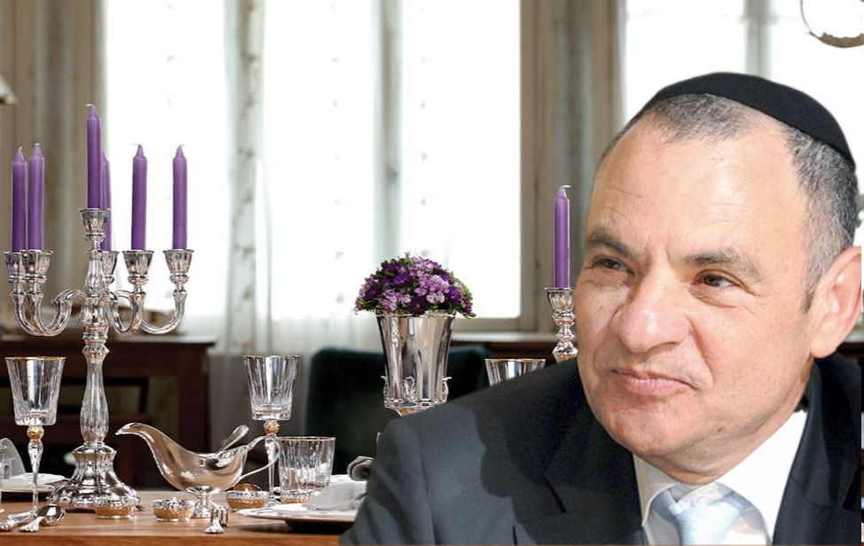 יעקב מרדינגר, צורף אמן ובעלי הצורפים: "כמותג כלי כסף בינלאומי, אנו גאים ונרגשים להוות במשך שנים חלק בלתי נפרד משולחן הסדר של אינספור משפחות ברחבי העולם"