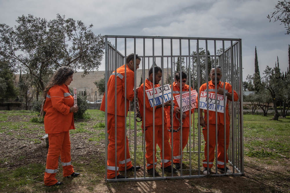 מול בית המשפט העליון: מיצג מחאה "נפגעי בג"ץ" | תיעוד