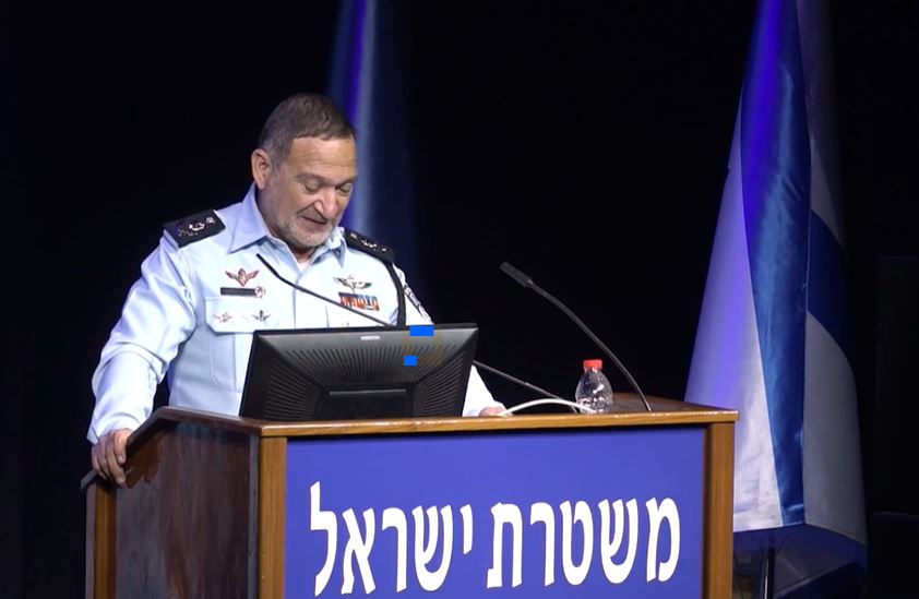 המפכ"ל קובי שבתאי בטקס