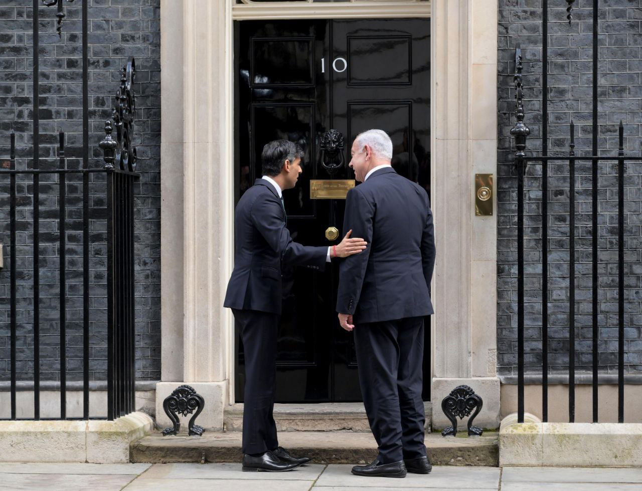 נתניהו נפגש עם רישי סונאק; באופן חריג - ללא הצהרה