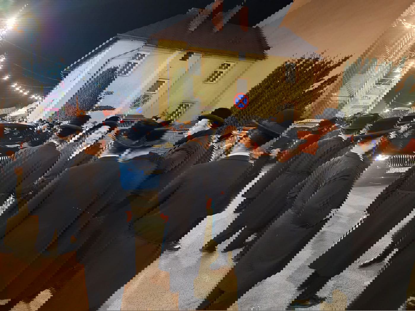 מסע הקודש של האדמו"ר מביאלה ב"ב לקברי אבותיו בפולין • תיעוד