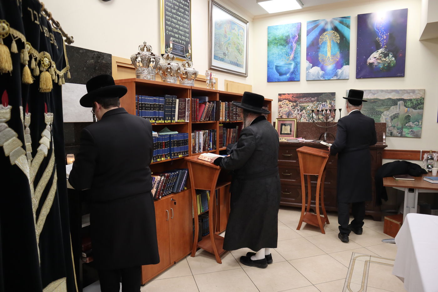 מסע הקודש של האדמו"ר מביאלה ב"ב לקברי אבותיו בפולין • תיעוד