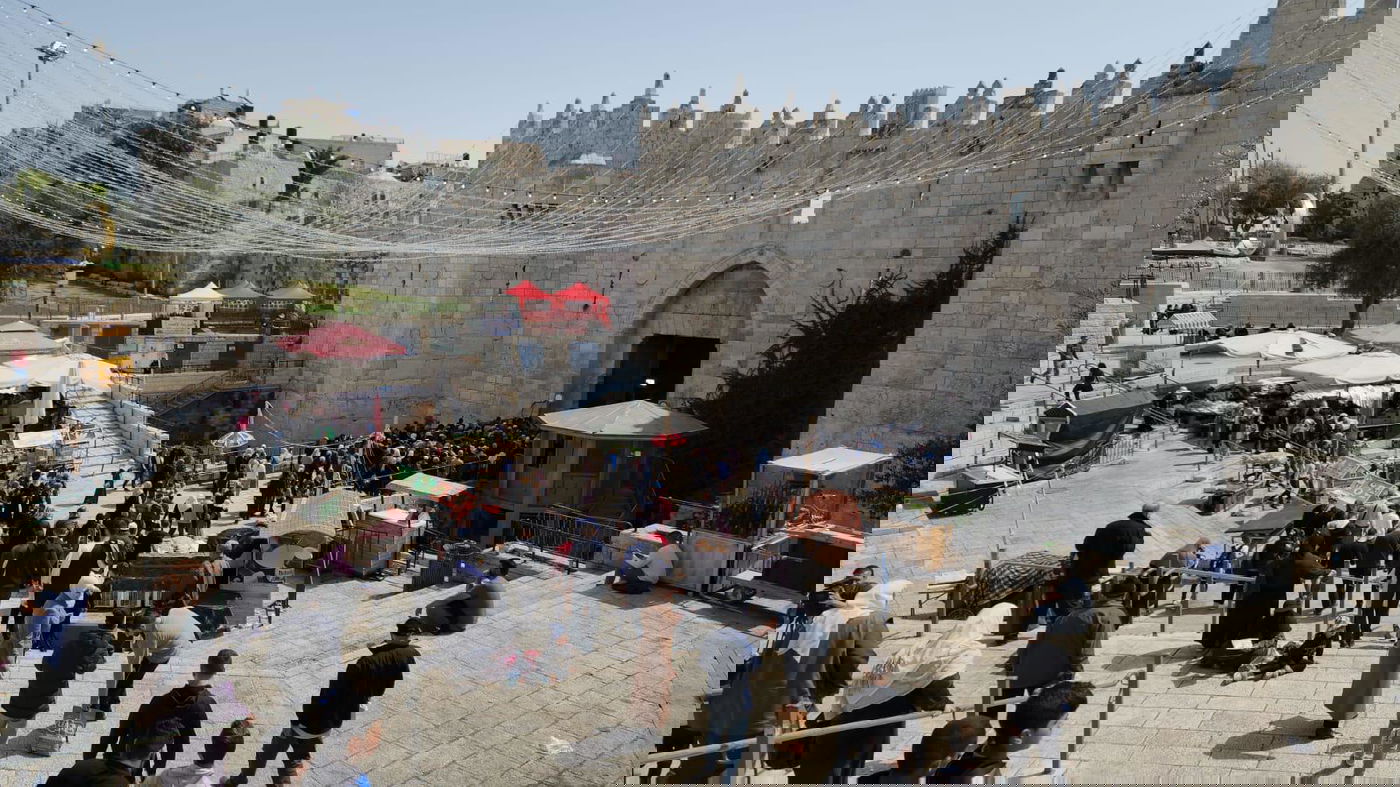 בהילוך מהיר: תיעוד מהמזל"ט המשטרתי מההמונים בהר הבית