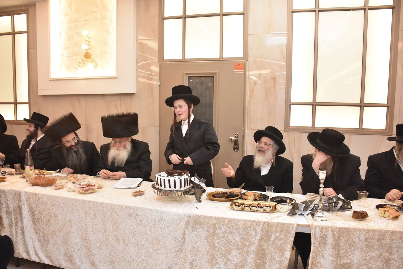 שמחת בר המצווה בספינקא סאסרעגן | צפו