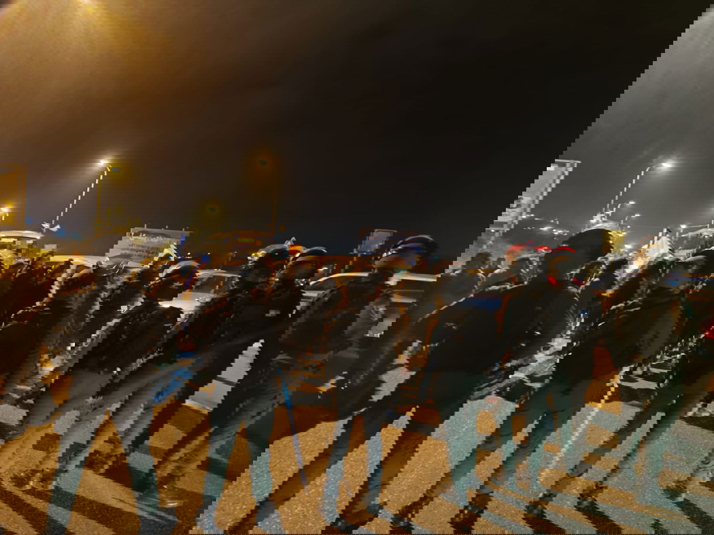 מאות הפגינו בכניסה לחווארה; שיפור במצבם של הפצועים