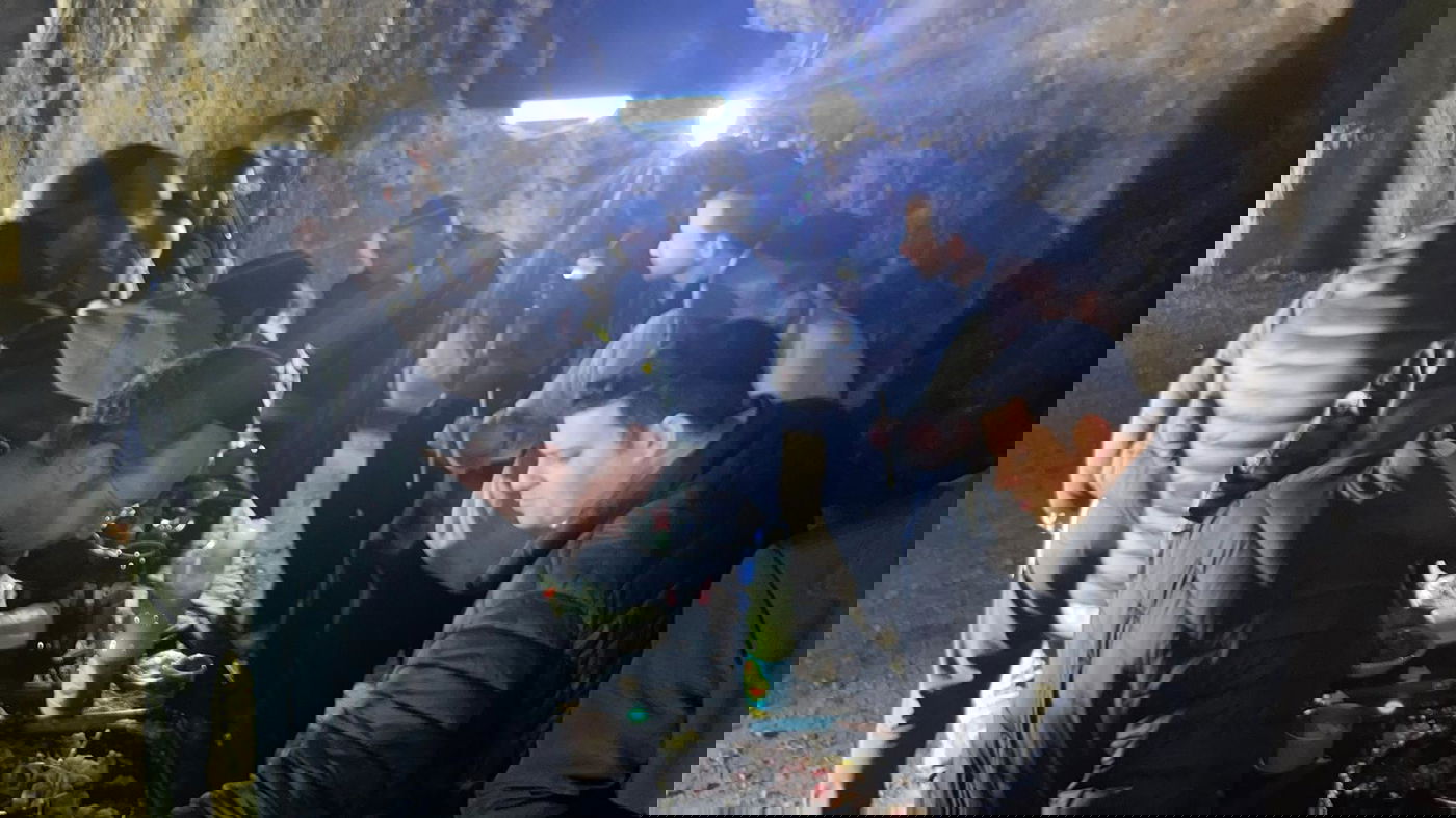 מפתיע: סיום
"מסכת נזיר" ב"מערת הנזירים" – "מערת הרשב"י"