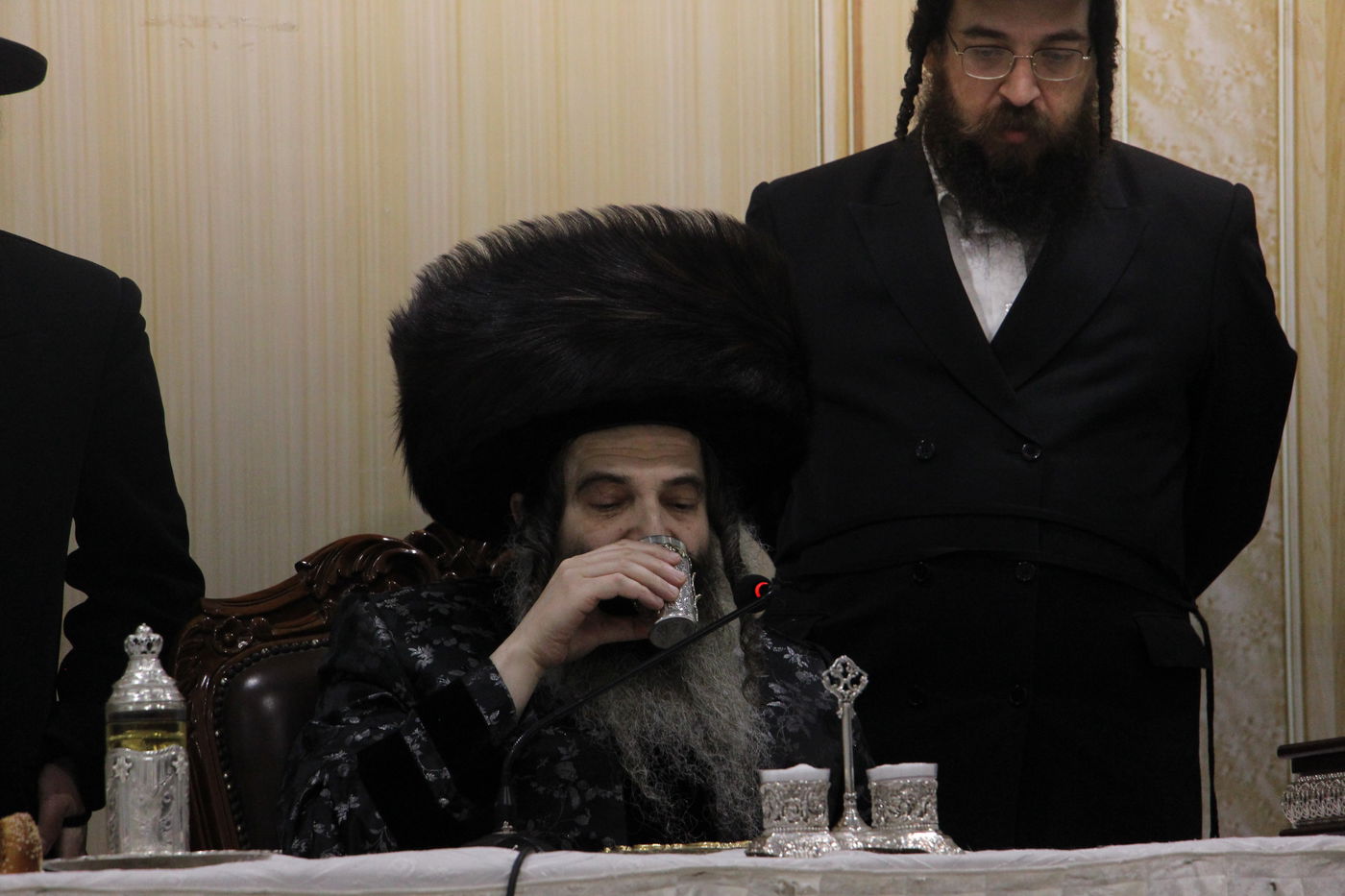 מעמד ההצלה בחצר הקודש זוטשקא | צפו