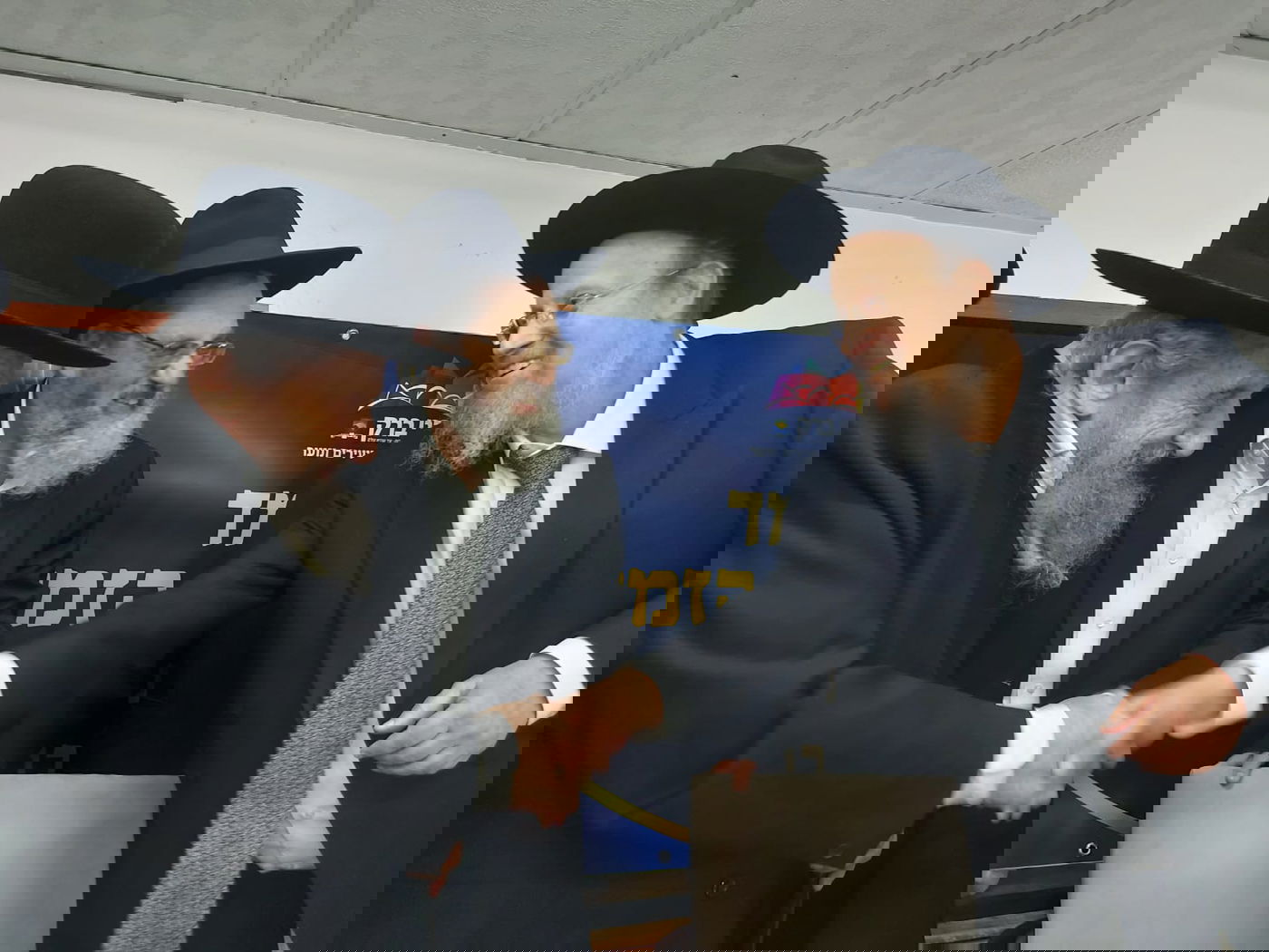 הגר"ד לנדו רקד במעמד פתיחת ישיבת בין הזמנים | תיעוד