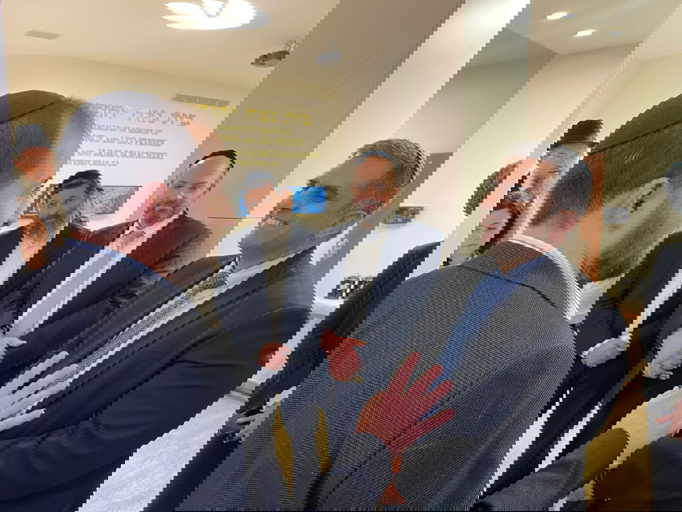 שר העלייה והקליטה אופיר סופר נפגש את הלוחמים החרדיים