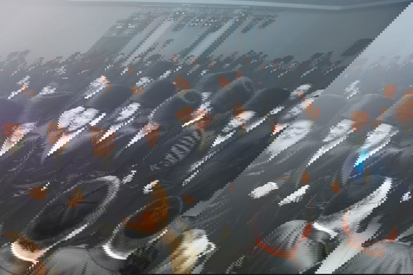 האברכים של גור סיימו את כל הש"ס בעל פה • תיעוד