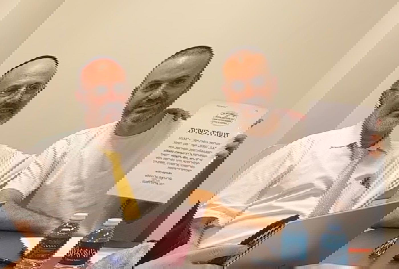 הרב רוטנברג ואליהו שוהם