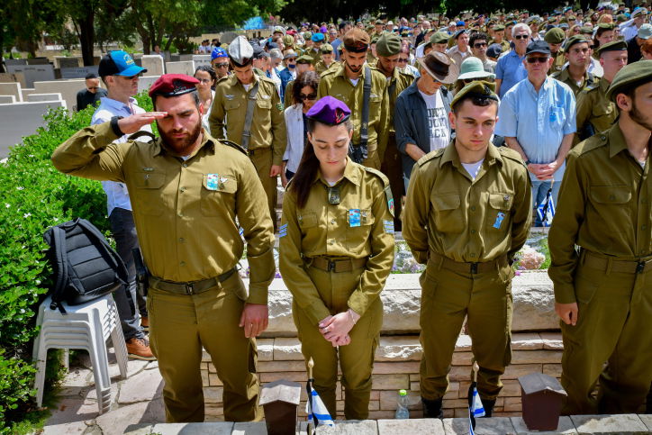 משפחות שכולות: "להשאיר את הפוליטיקה מחוץ לבית הקברות"