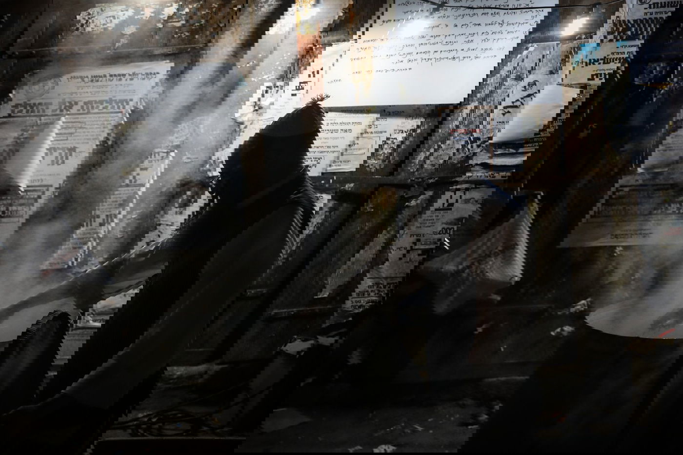 הגעלת כלים במאה שערים