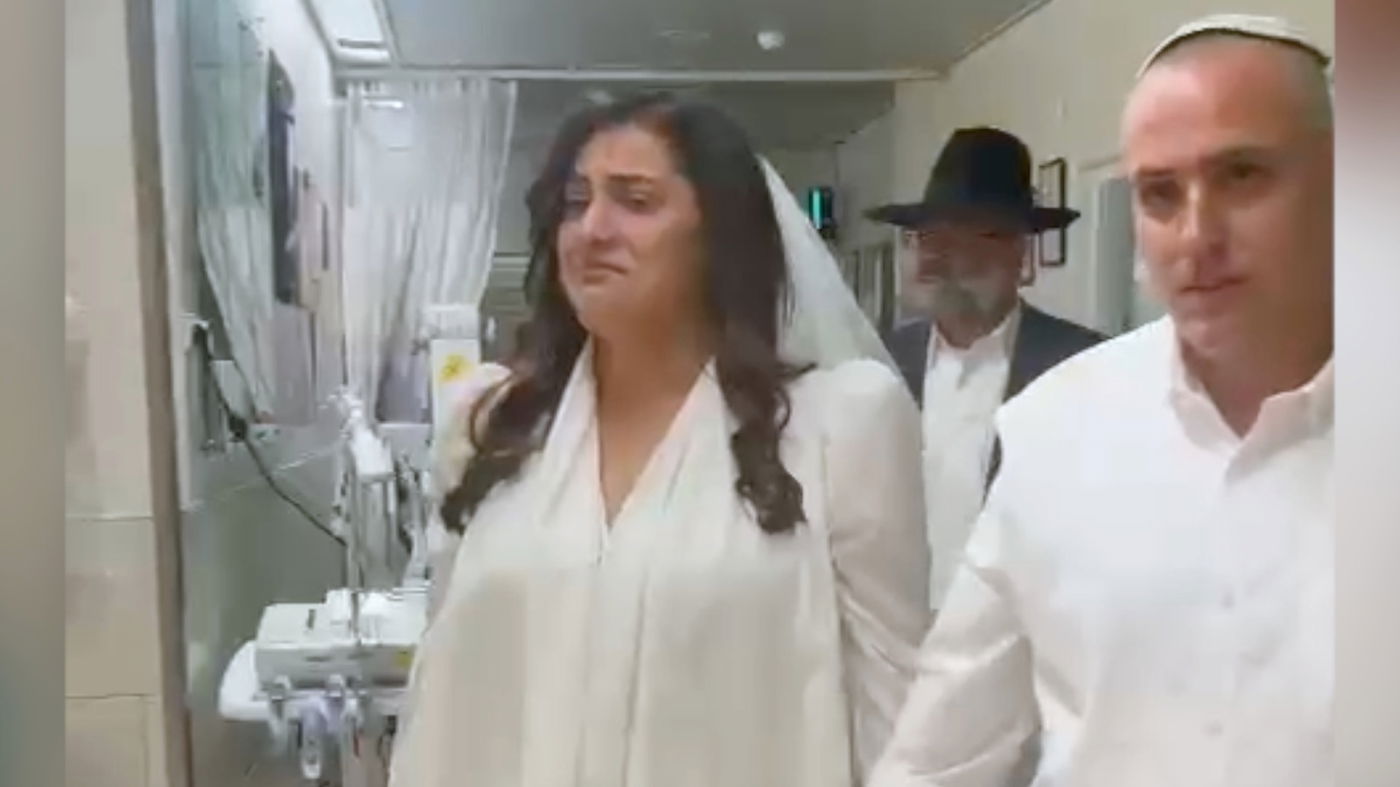 מרגש: בני הזוג נישאו על יד מיטת האם בטיפול נמרץ