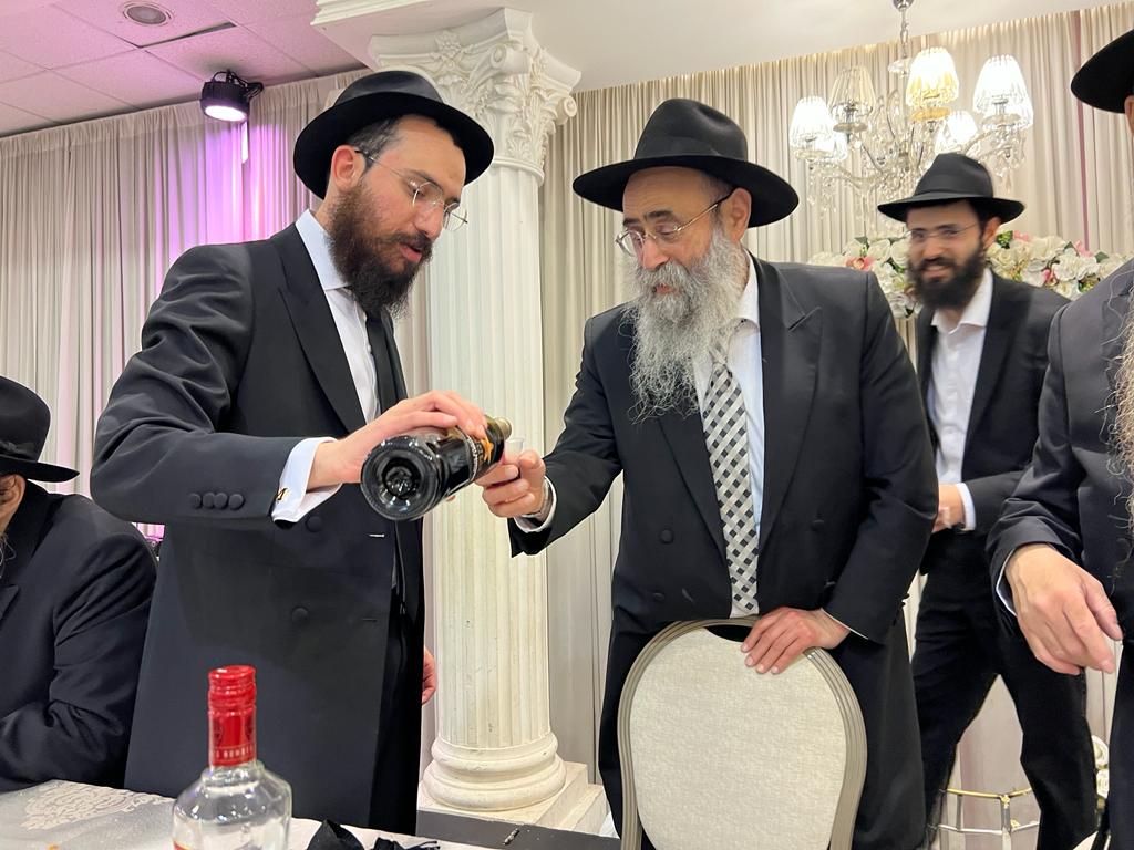 איש התקשורת מענדי קורטס התחתן | תיעוד