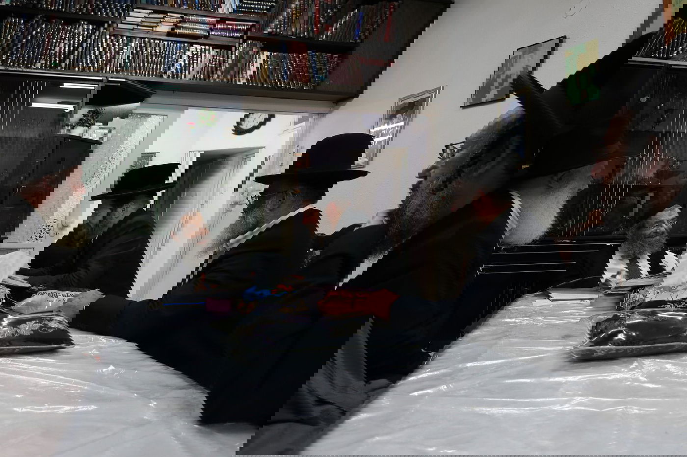 ראשי 'יד לאחים' שאבו חיזוק ועידוד רב בביקורם אצל רבני העיר