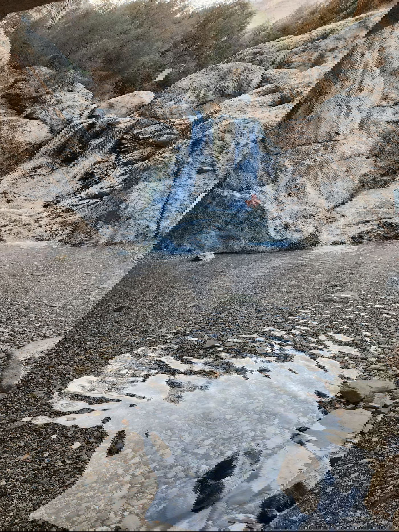 "קדושה גדולה מאד" - המפלון בעין בוקק בים המלח