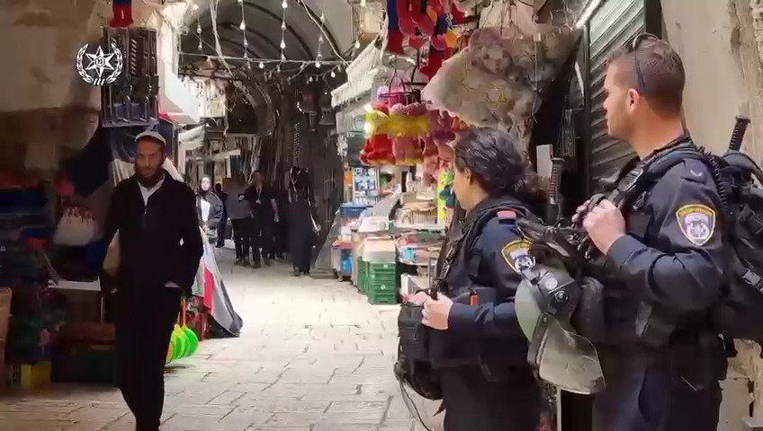 תיעוד מפעילות שוטרי מחוז ירושלים ולוחמי מג״ב במהלך ימי חג הפסח שנה שעברה