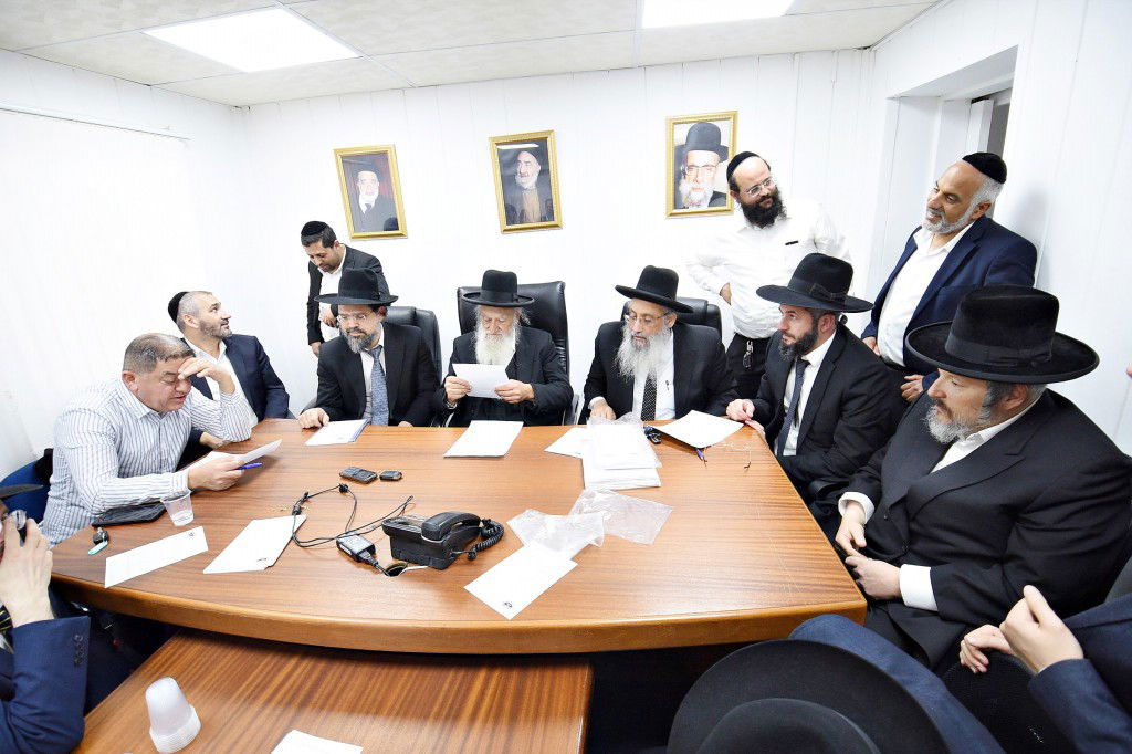 פראג' - הגוי של ביתר עילית, קנה את החמץ | תיעוד