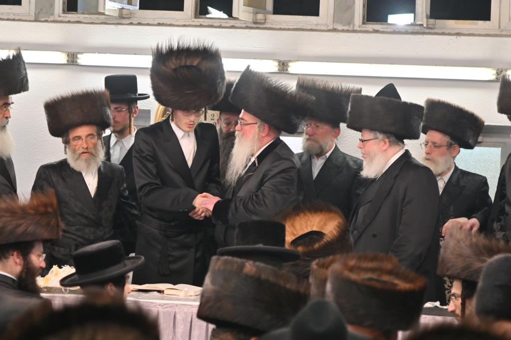 שמחת פדיון הבן לנכד האדמו"ר מביאלא | צפו