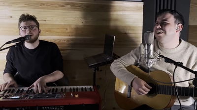 ביצוע מרגש לשבת: אלי ברגשטיין ושימי וייס - "ושמרו"